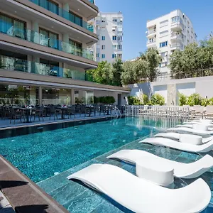 Otel Awen Lara